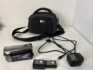 Videocamera HD Panasonic HC-V10P zoom 70x con batteria - Foto 1 di 8