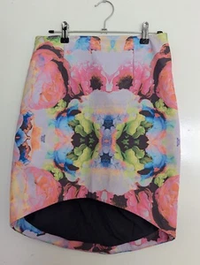 FINDERS KEEPERS Skirt Size S/AU8 Floral Scuba Mini Bodycon Curve Hem RRP $129 - Picture 1 of 4