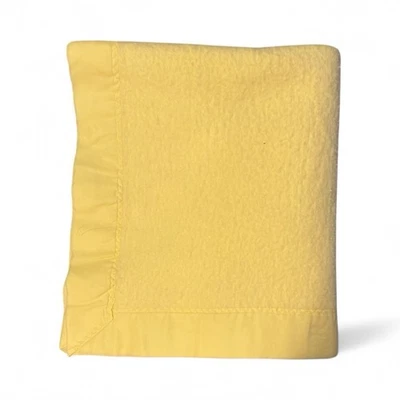 Manta bebé grande vintage Carters amarillo acrílico nailon encuadernación Foto 1 de 2