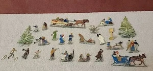 Vtg Lot (23) HEINRICKSEN Flat Metal Tin Mini Snow Village Scene Figures GERMANY - Picture 1 of 17
