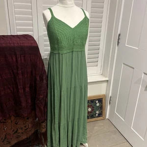 Mint Velvet Women's Long Green Crochet Sun Dress Never Worn - Picture 1 of 9