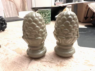 paire pomme de pin acier  escalier grille décoration autre filletées peinte neuf - Photo 1/4