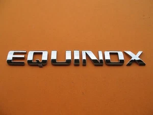 05 06 07 08 09 CHEVROLET EQUINOX REAR LID CHROME EMBLEM LOGO BADGE SIGN A3300 - Picture 1 of 2