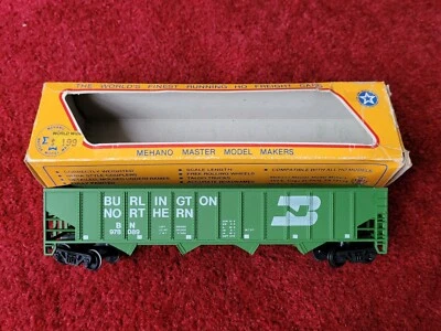 Vintage Mehano escala HO '50 Burlington Northern 4 Bay Hopper Green #978089 NOVO - Imagem 1 de 4