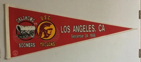 VTG 1988 OKLAHOMA SOONERS USC TROJANS Game Day Felt Pennant, September 24th, LA Cover