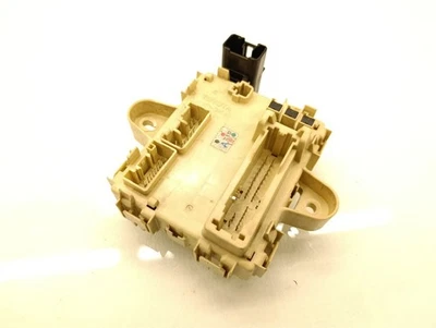 Lexus RX 330 - 350 - 400H 2008 Fuse module PPT30 KRD38579 - Image 1 of 3