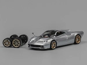 PAGANI Codalunga - silver - CM 1:64 - Foto 1 di 6