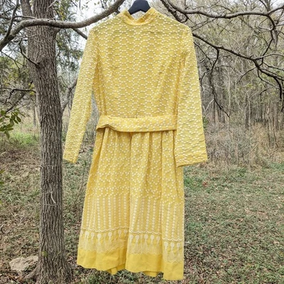 Vestido recto midi vintage mod años 60 70 amarillo bordado para mujer mediano geométrico Foto 1 de 4