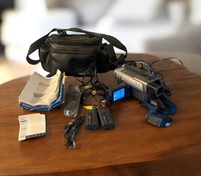 Sony CCD-TRV57 8mm Camcorder Record Transfer Play Video8 Hi8 TESTED WORKS W Case - Image 1 of 4