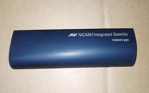 Coperchio comando porta AV plastica grigio TV satellitare integrato patta anteriore 702B963 - Foto 1 di 2