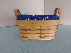 Cesta de té Longaberger Woven Traditions con forro azul clásico, protector dividido - Imagen 1 de 5