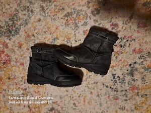 NEW OTBT FANFARE SNOW BOOTS Sz 8 _ Reversible Spikes - Picture 1 of 7