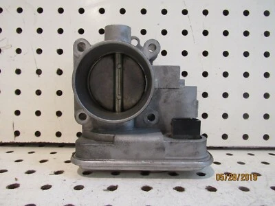 2011 2012 2013 2014 Chrysler 200 conjunto do corpo do acelerador quilometragem 85860 fabricante de equipamento original - Imagem 1 de 3