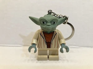 LEGO Star Wars Yoda LED KeyChain Light / Flashlight 2012 - Picture 1 of 6