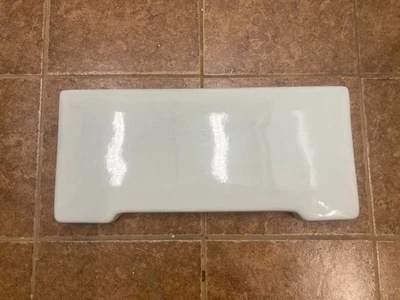 Tapa tanque inodoro AMERICAN STANDARD F4033 COLOR LITE GRIS Foto 1 de 4