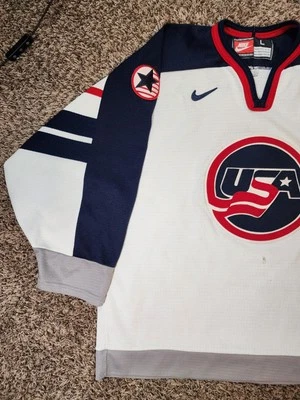 Vintage 2000s Nike Team USA 2002 Olympics White Hockey Jersey Sz Large - Image 1 of 4