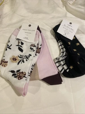 4 Pares de Calcetines Pantalón Ann Taylor’s Rosa Floral y Loft No Show Calcetines Negros Foto 1 de 4