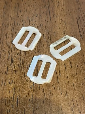 3 Raras Hebillas o Diapositivas Antiguas Años 30 Antiguas Madreperla 1 Pulgada Foto 1 de 2