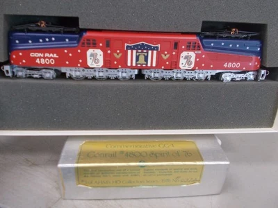 AHM ~ COMMEMORATIVE GG1 CONRAIL # 4800 SPIRIT of '76 POWERED LOCOMOTIVE~HO SCALE - Image 1 of 4
