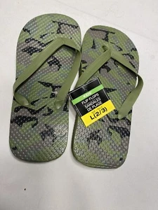 NEW boys green camo flip flops sandals size large 2 - 3 - Picture 1 of 5