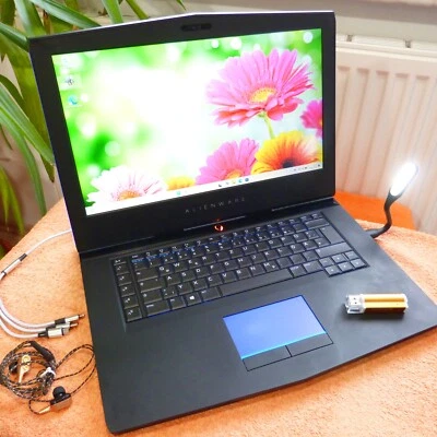 Alienware 15 R3 HIGH END 15 Zoll FULLHD Gaming 8GB GTX l 32GB RAM Windows 11 SSD - Bild 1 von 4