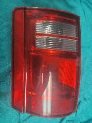 Dodge Grand Caravan 2008-2010 luz trasera izquierda conductor luz trasera lámpara OEM Foto 1 de 2