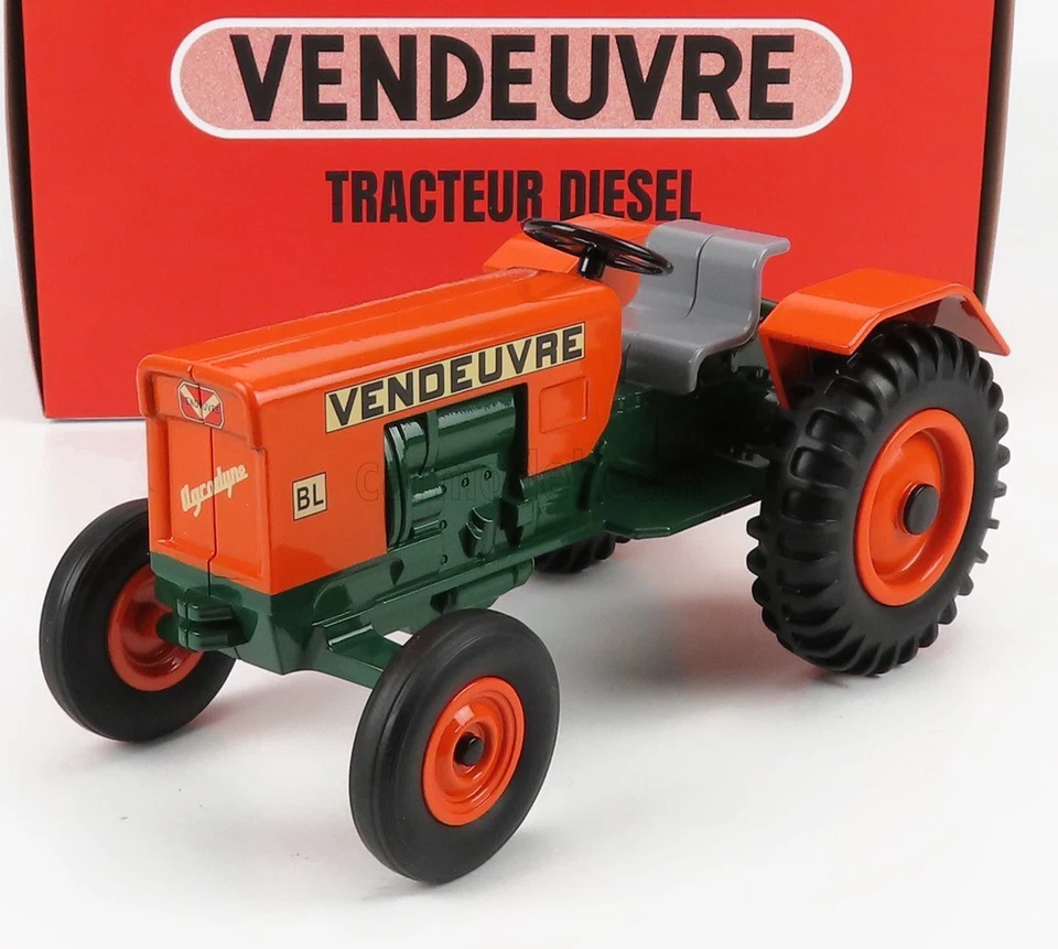 1/16 UNIVERSAL HOBBIES - VENDEUVRE - BL V30 AGRODINE TRACTOR 1962 UH6405 - Immagine 1 di 1