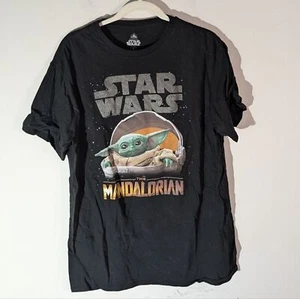Star Wars The Mandalorian Baby Yoda Grogu Graphic Tee T-shirt Men's Size Large - Picture 1 of 3