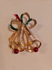 VTG GERRYS OPEN WORK Brooch Pin CHRISTMAS BELL red green blue enamel silver tone - Picture 1 of 8