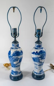 Antiguo par chino siglo XIX de jarrones decorativos azules y blancos lámparas de mesa dañadas - Imagen 1 de 12