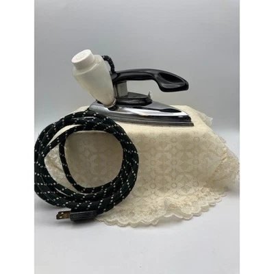 复古 1950 年代通用电动便携式蒸汽旅行熨斗电器 #F29 Works — 第 1/4 张图片