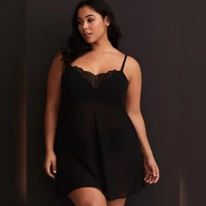 Vestido sin tirantes/de gasa y encaje tórrido 2X negro - Imagen 1 de 10