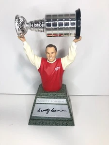 2003-04 UD Classic Portraits Scotty Bowman automático mini busto *como nuevo* Stanley Cup - Imagen 1 de 1