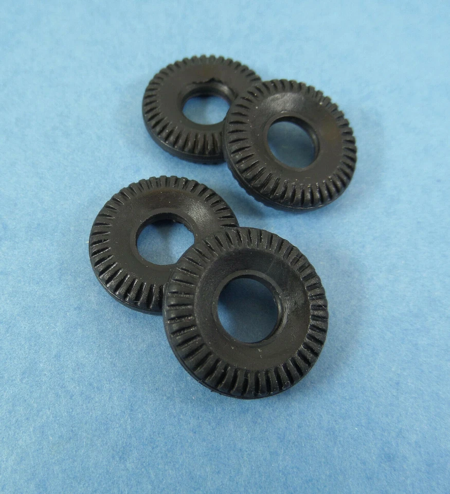 4 NEUMÁTICOS CORGI TOYS 19mm od goma - se adaptan a camiones años 50 MAJOR BEDFORD TIPO S + TK Foto 1 de 1