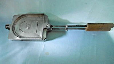 ancien gaufrier en aluminium CS - Photo 1/4