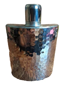 Fiaschetta foderata in latta 8 oz metallo curvo martellato made in West Germany vintage. - Foto 1 di 10