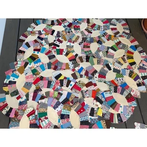 Lot of 72 Vintage Wedding RIng Quilt Blocks Hand Pieced - Picture 1 of 10