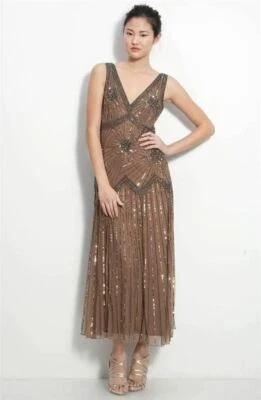 Vestido de malla con cuentas Pisarro Nights talla 16 chocolate claro Foto 1 de 2
