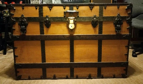 ANTIQUE C.A. Taylor  Flat Top Steamer Trunk (no Key) Cover