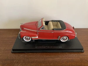 1941 Red Chevrolet Deluxe Convertible Diecast - Picture 1 of 8