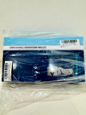 Cartera Cinnamoroll Estilo Denim Estrás 7.5′′ x 3.9′′ Auténtica (Japón) Foto 1 de 3