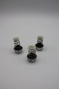 Vintage Dual 1019 Plattenspieler Aufhängungsfedern - Messingfuß mit Kappen - 3 Stück - Bild 1 von 8