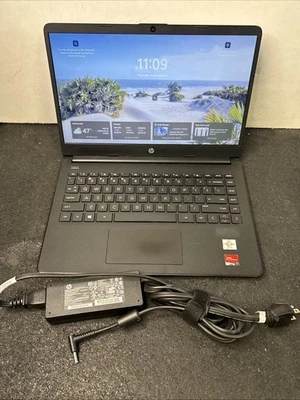 Laptop HP 14s-fq0013dx 14" HD AMD Athlon Silver 3050u 4GB 128GB SSD Windows 11 Foto 1 de 4