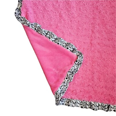 Baby Essentials Girl Baby Blanket Pink Satin Trim White Black Plush 2014 - Image 1 of 4
