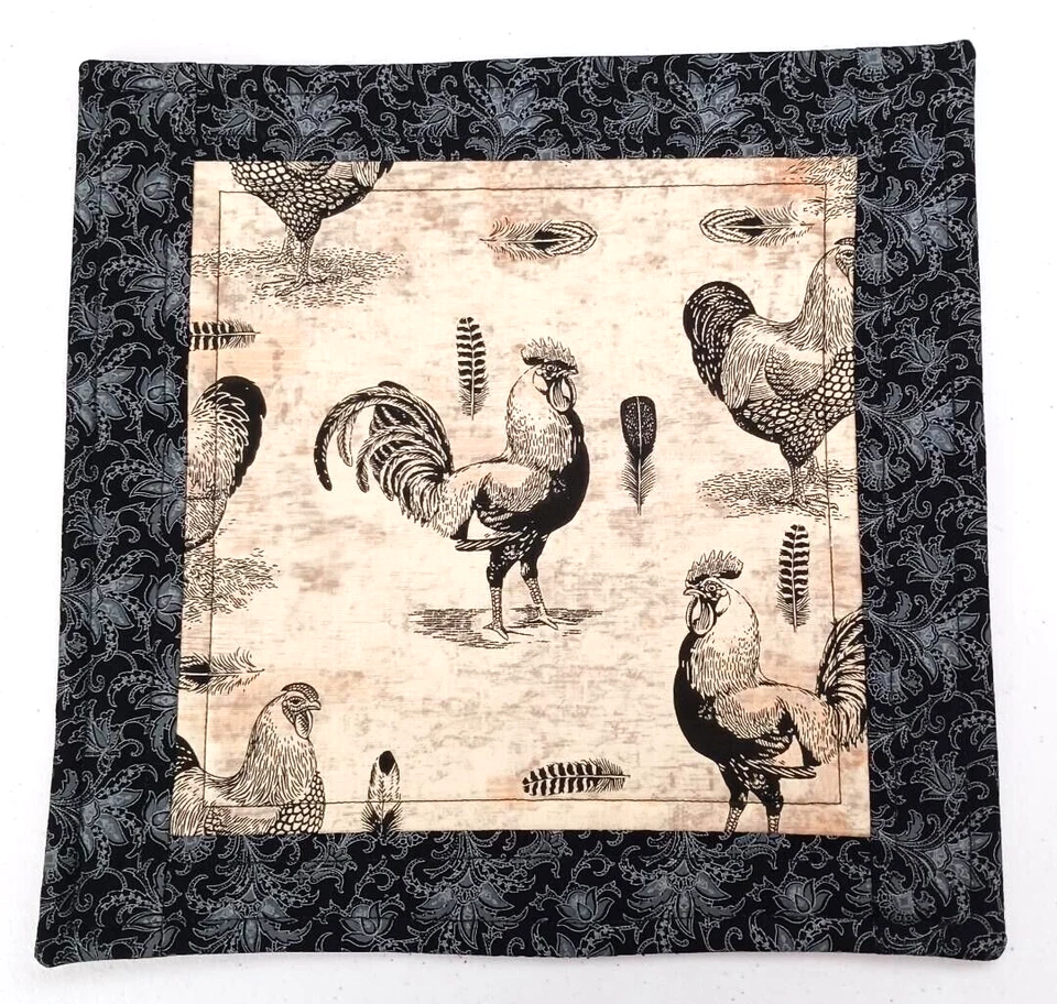 Almohadilla de mesa hecha a mano para pollos 11x11" Foto 1 de 1