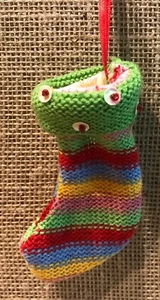 MINIATURA COLORIDO ARCO IRIS TEJIDO MEDIAS ORNAMENTO - Imagen 1 de 3