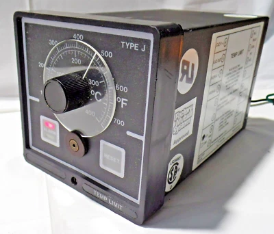 Blue M Electric Type J Temperature Controller, For Parts/ Repair - Image 1 of 4