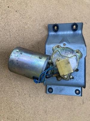 1972-80 Chevy LUV Pickup Windshield Wiper Motor with Mounting Bracket, Used, OEM - Image 1 of 4