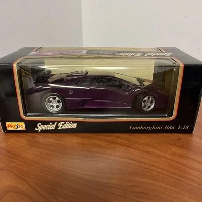 Lamborghini Jota edición especial 1:18 Maisto  Foto 1 de 4