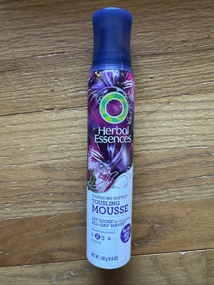 Herbal Essences Tousle Me Softly Tousling Mousse Medium Hold 6.8oz - Image 1 of 2